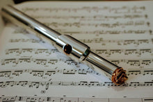 Polished Bronze Rose Design flute crown on a silver Nagahara headjoint